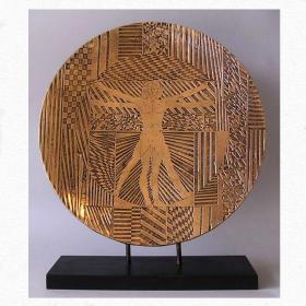  Angelo Rinaldi, Vitruvian man, scultura in bronzo a lieve stacciato con base in ottone, h. cm.50, anno 1998