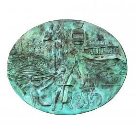 Angelo Rinaldi,Villa Pisani e le attivita produttive di Stra, scultura a due facciate in bronzo patinato, su basamento in cemento, collacata nella piazza  centrale del Comune di Stra,Venezia