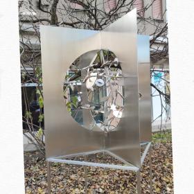 Angelo Rinaldi, Big Galaxy, scultura inacciaio stinato a mano, h.cm. 220x 130x130,anno 2010